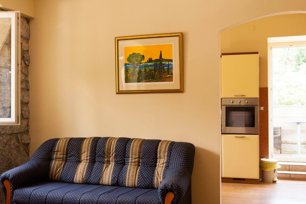 Delic Apartament *